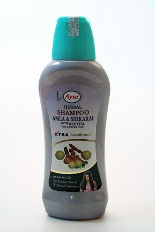 Ayur Amla Shikakai Shampoo 200ml